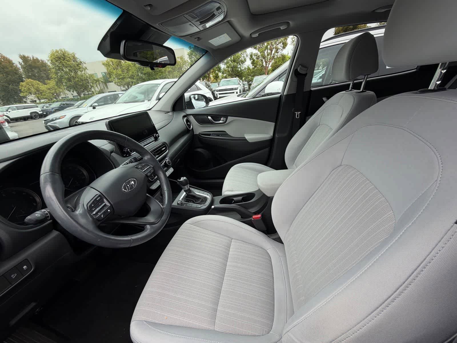 Used 2023 Hyundai Kona SEL w/ Convenience Package FWD image 6