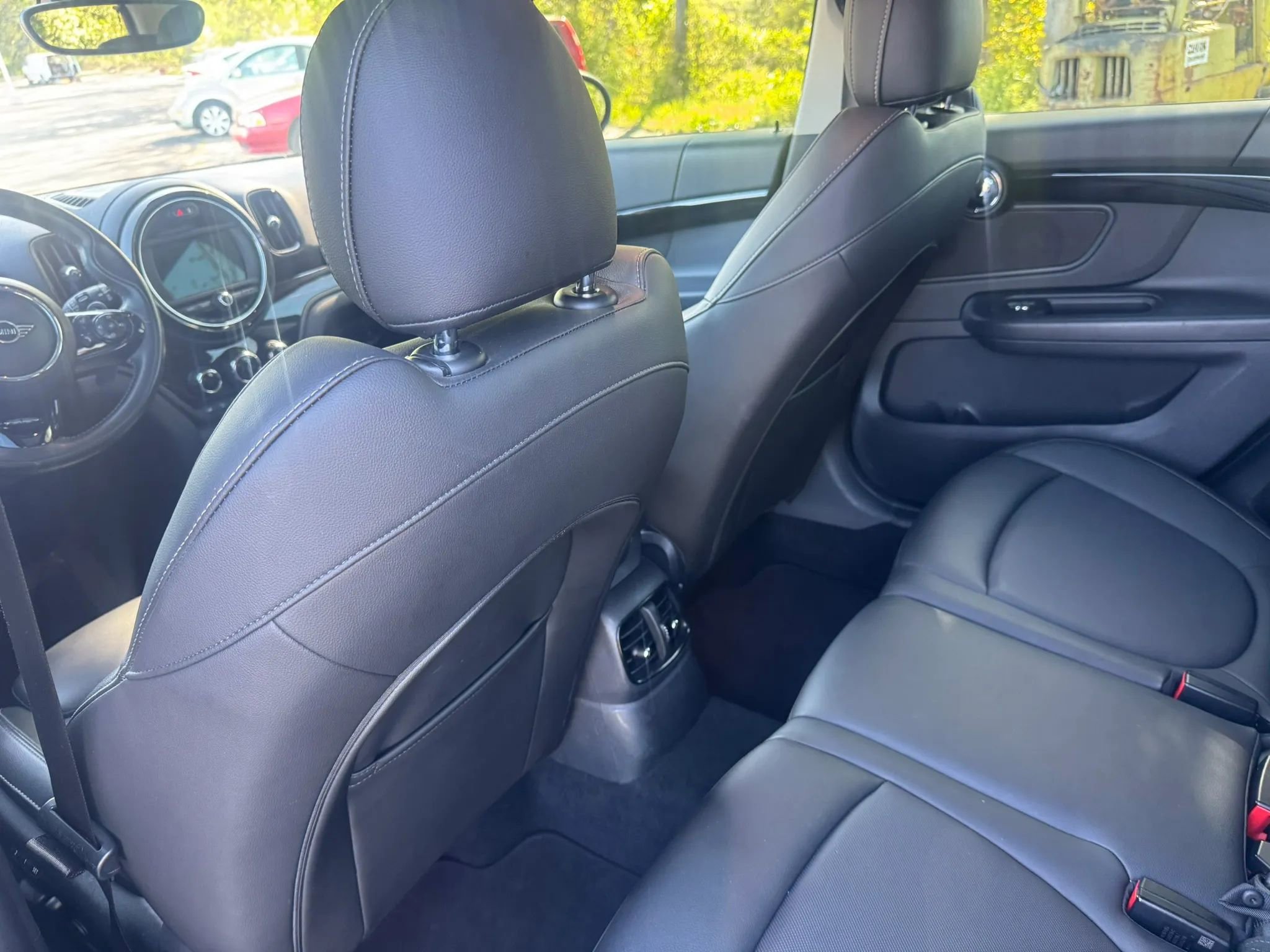 Used 2019 MINI Cooper Countryman S w/ Premium Package image 16