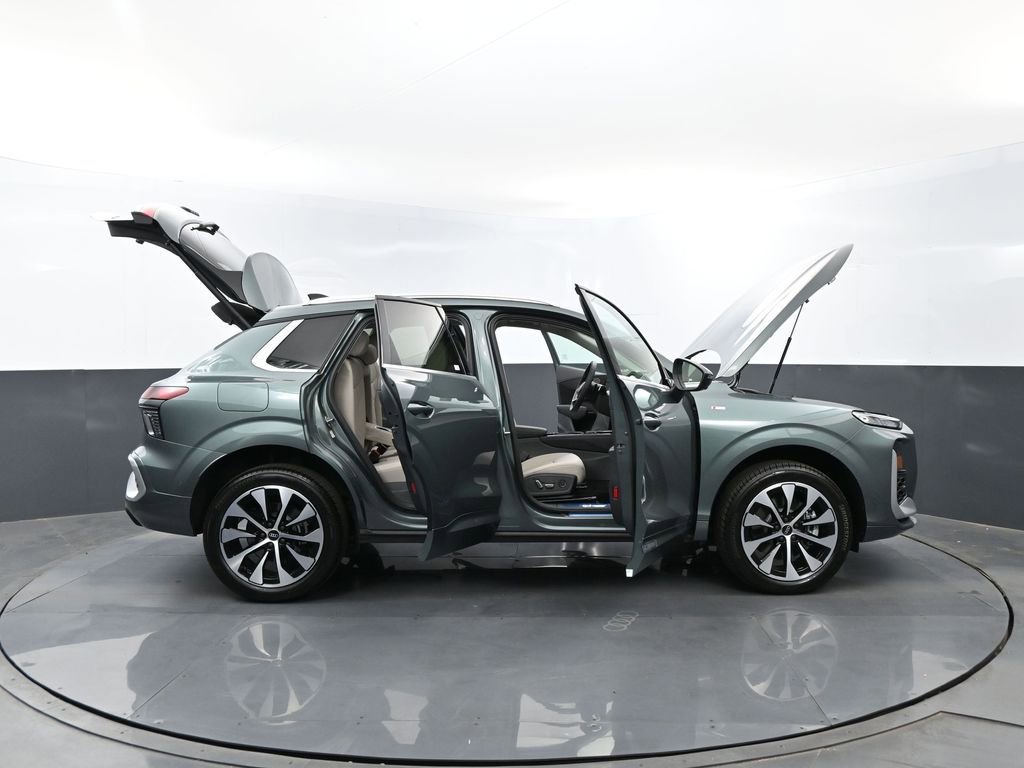 New 2026 Audi Q3 quattro 2.0T AWD/4WD image 32