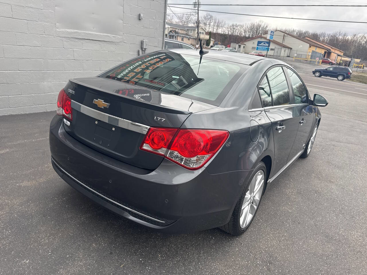 Used 2013 Chevrolet Cruze LTZ w/ Enhanced Safety Package FWD image 8