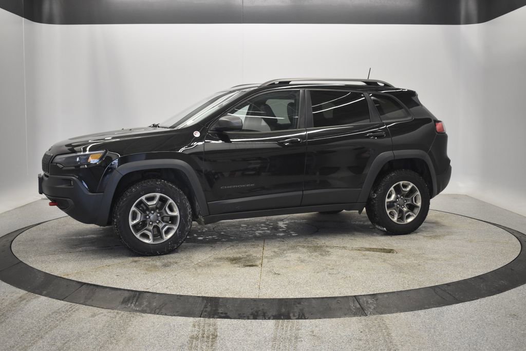 Used 2019 Jeep Cherokee Trailhawk w/ Cold Weather Group image 3