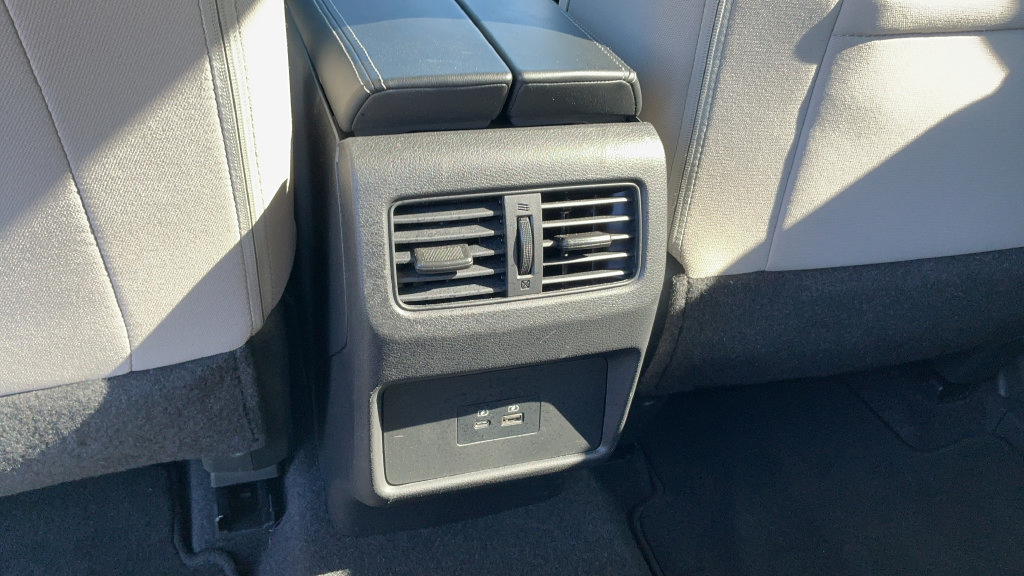 Used 2023 Nissan Rogue SV FWD image 10