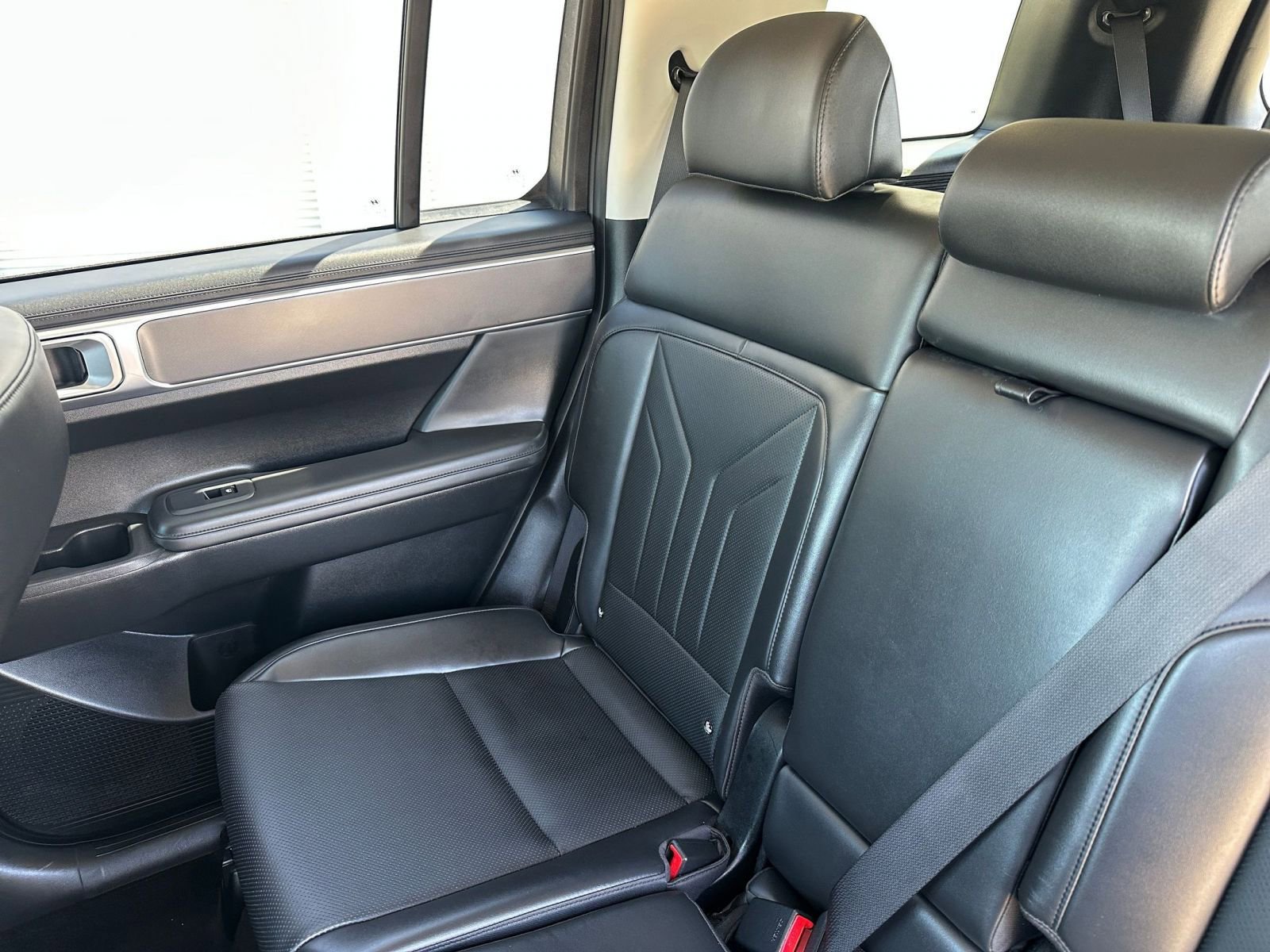 Used 2025 Hyundai Santa Fe SEL image 42