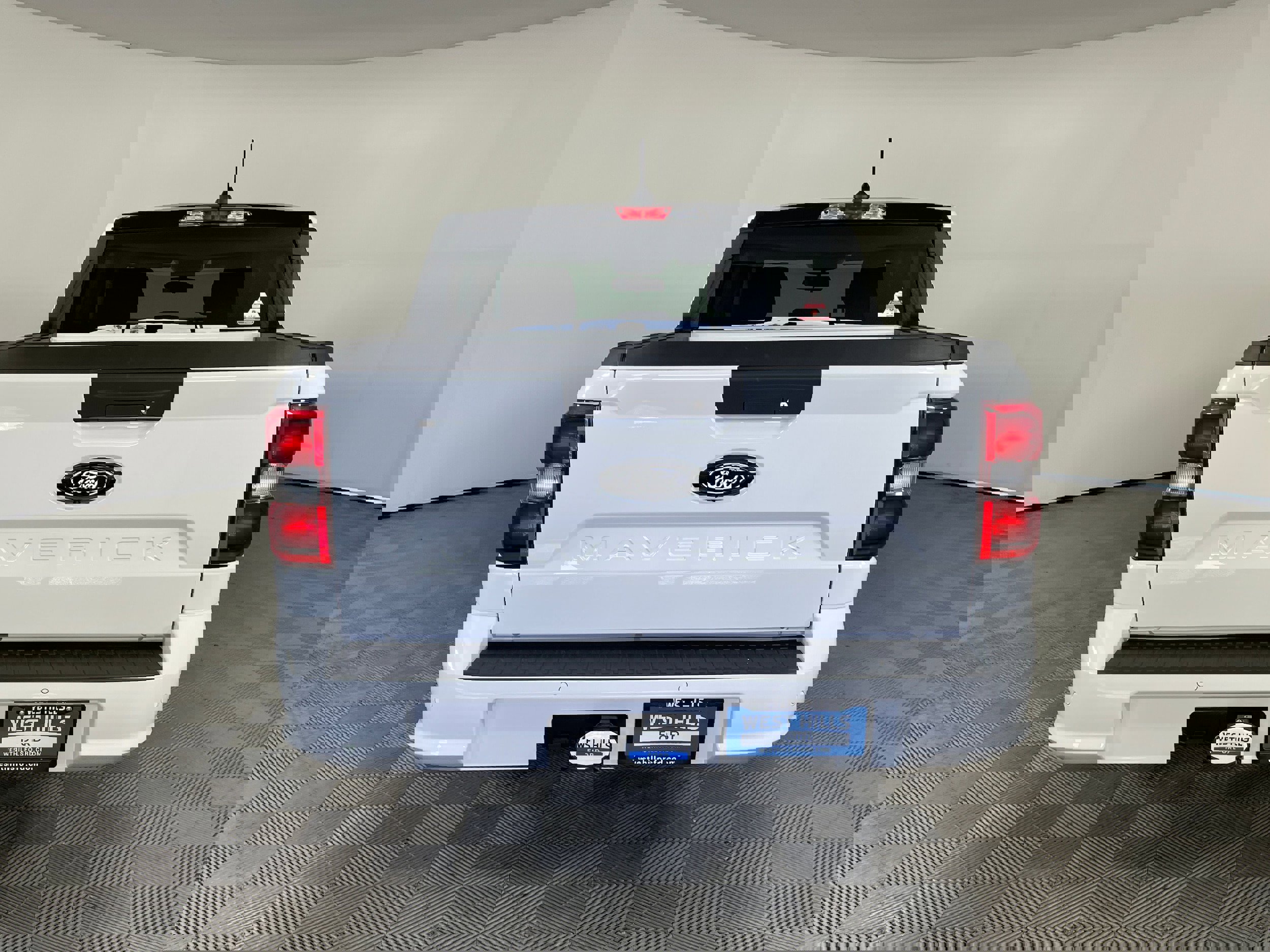 New 2025 Ford Maverick Lobo image 23