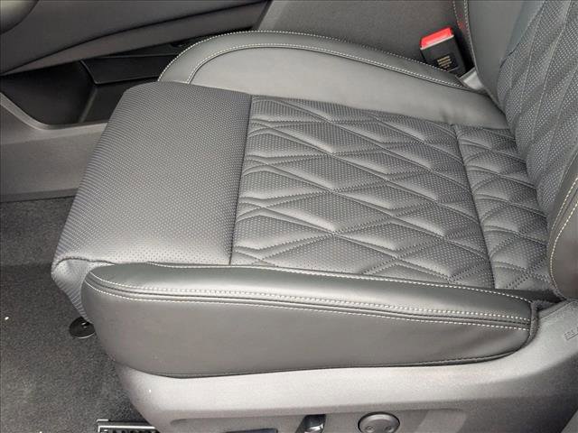 New 2026 Nissan Rogue Platinum image 4