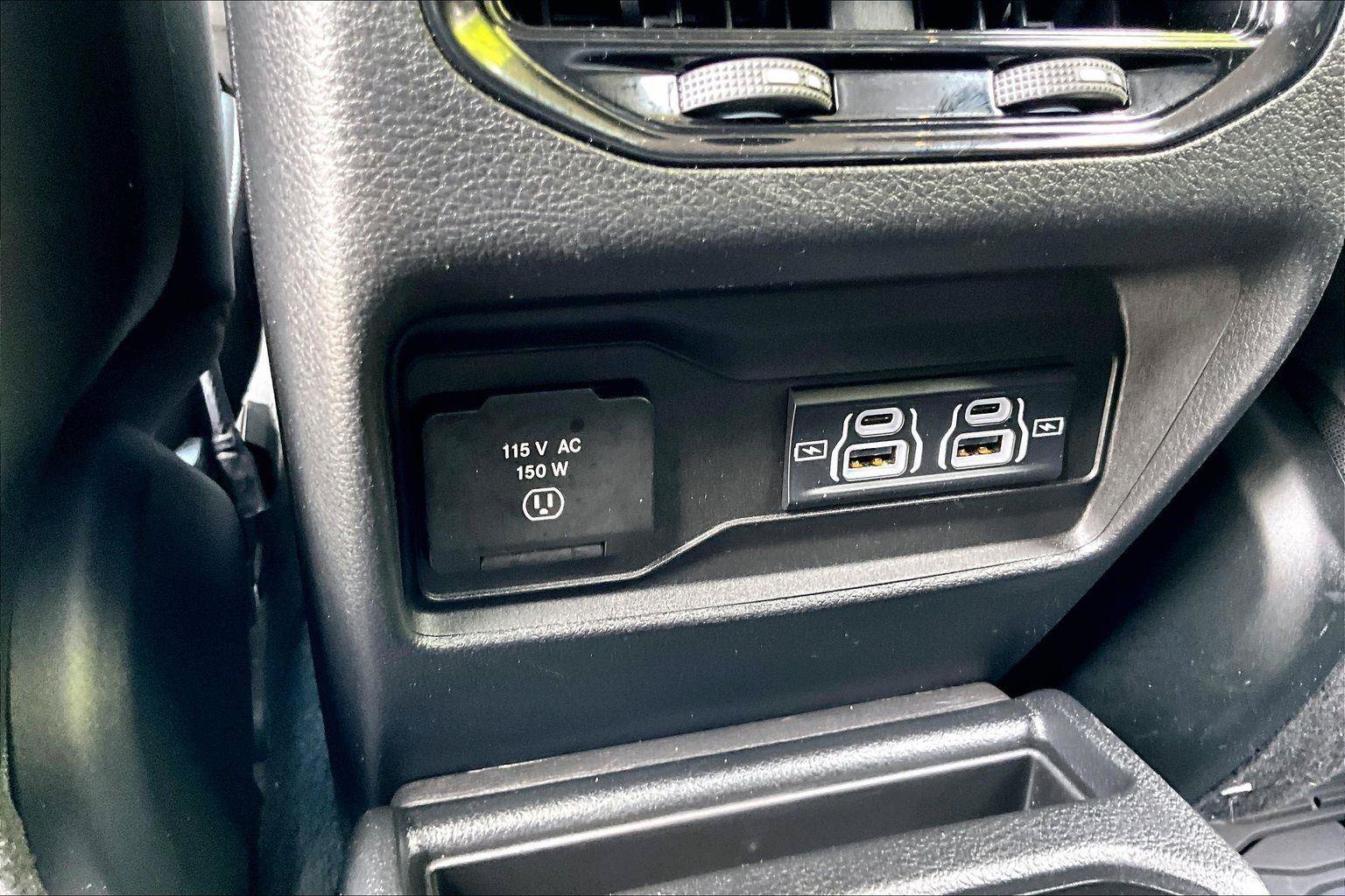 Used 2021 Jeep Grand Cherokee L Limited AWD/4WD image 33