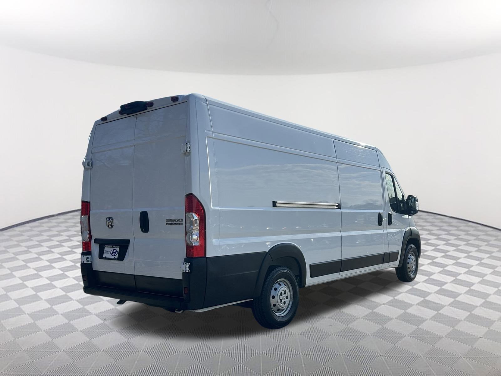 Used 2023 RAM ProMaster 3500 w/ Driver Convenience Group image 7