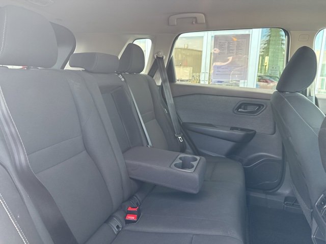 Used 2023 Nissan Rogue S image 27