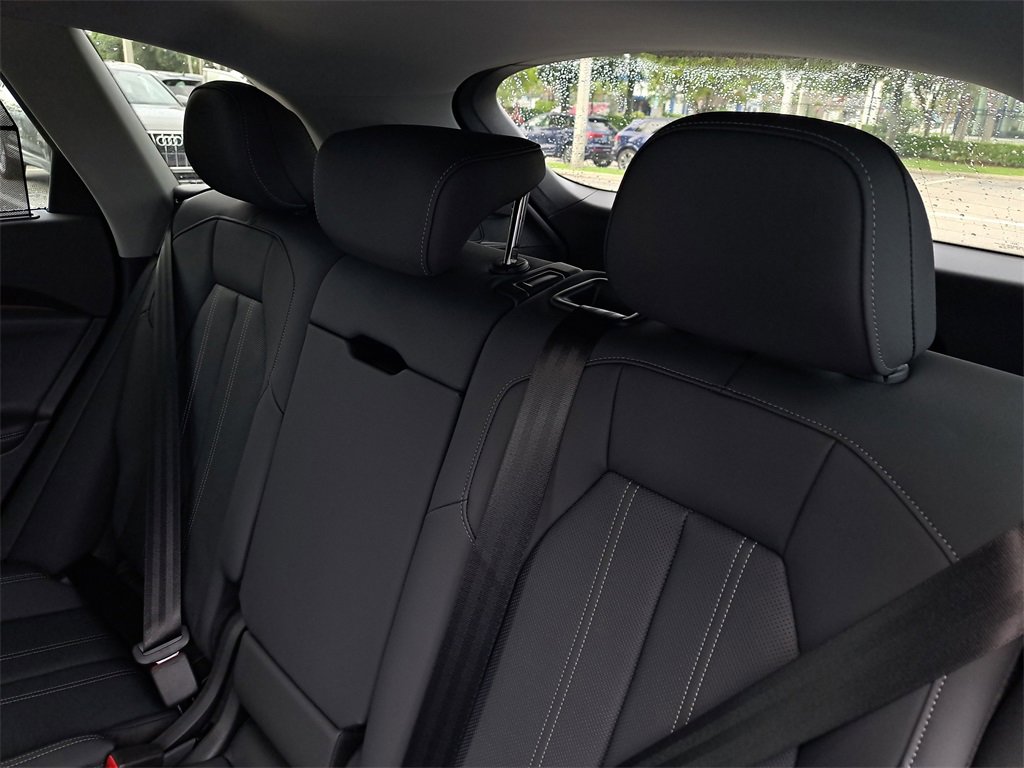 New 2025 Audi Q5 Premium Plus image 28