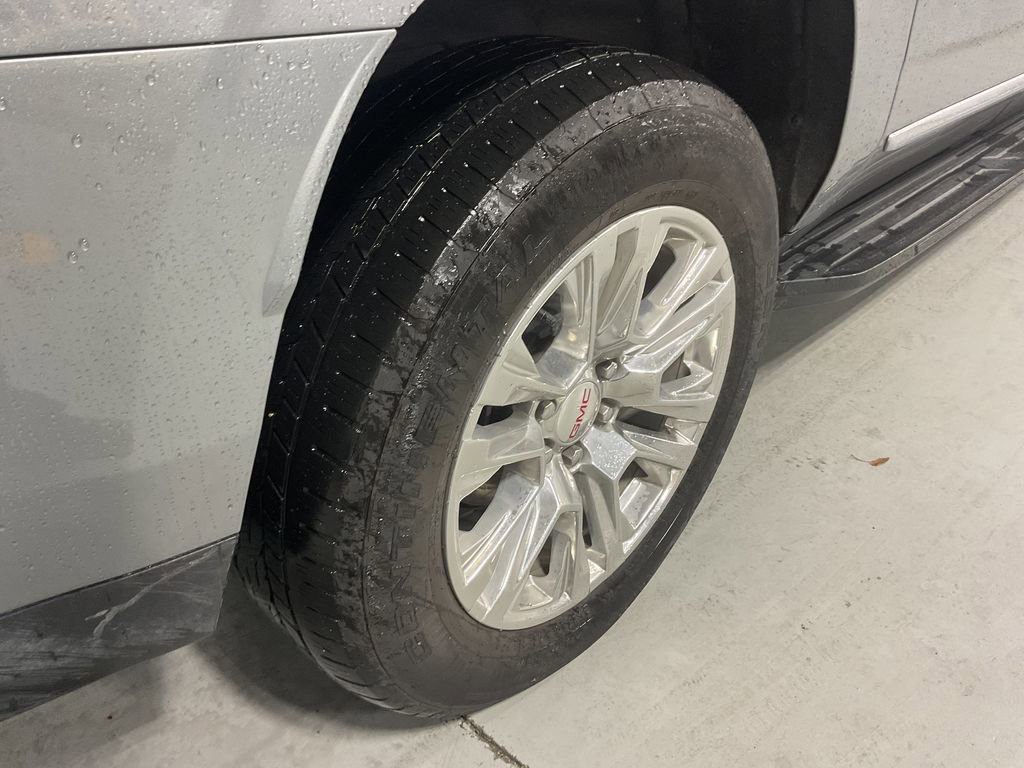 Used 2024 GMC Yukon XL Denali image 14