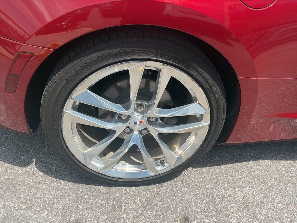 Used 2021 Chevrolet Camaro LT w/ Wild Cherry Design Package 1 RWD image 8