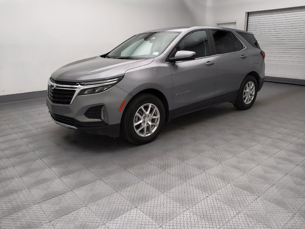 Used 2023 Chevrolet Equinox LT FWD image 2