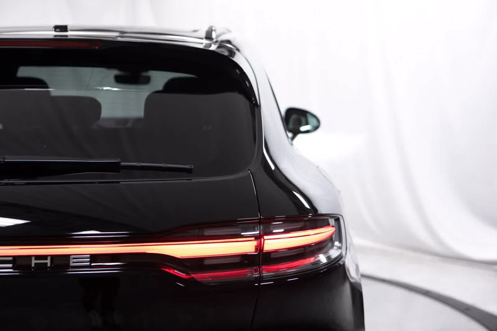 Certified 2026 Porsche Macan AWD/4WD image 21