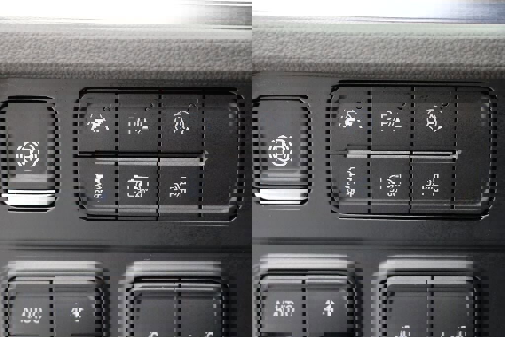 Used 2025 Chevrolet Tahoe Premier image 26