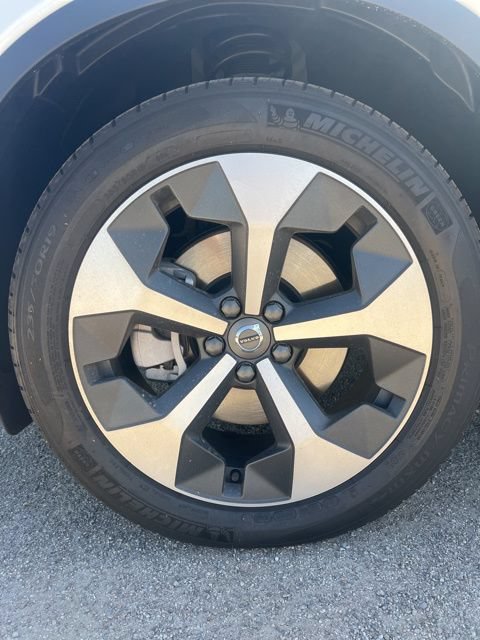 New 2026 Volvo XC40 B5 Plus w/ Climate Package AWD/4WD image 36