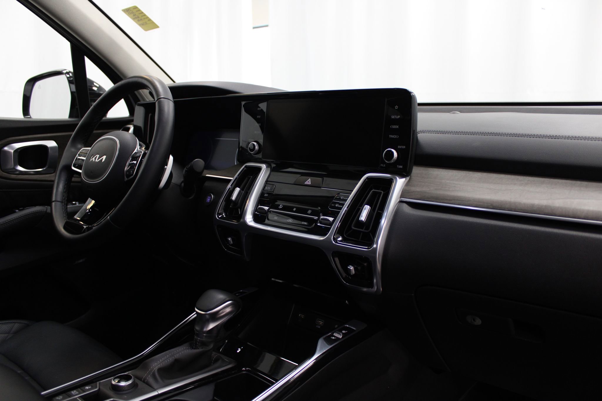 Used 2023 Kia Sorento SX Prestige AWD/4WD image 37