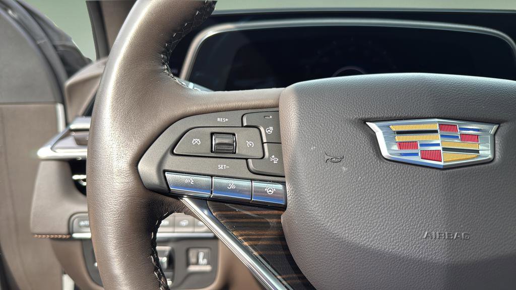 Used 2024 Cadillac Escalade Sport w/ LPO, ONYX Package image 34