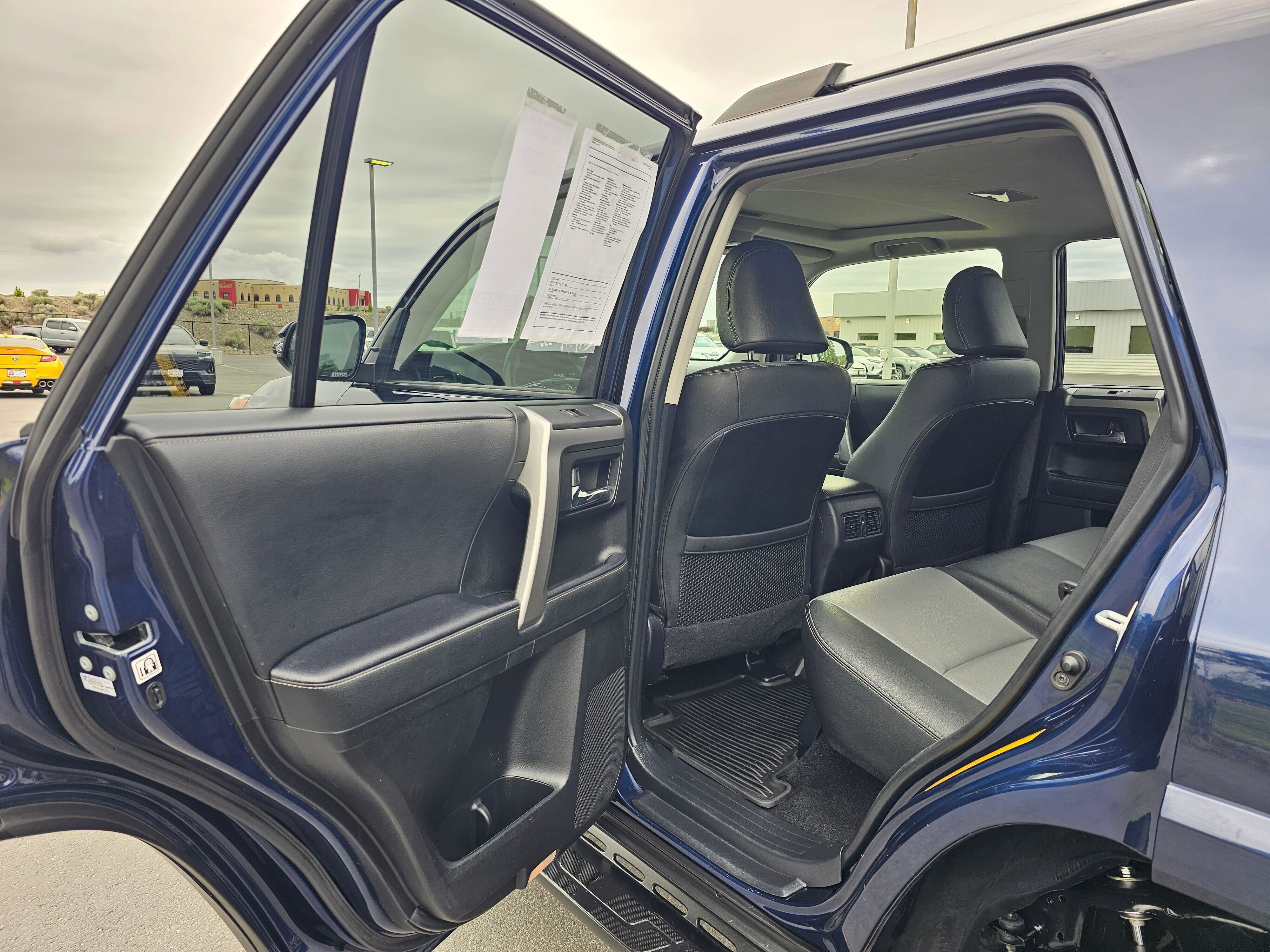 Used 2021 Toyota 4Runner SR5 Premium w/ Moonroof Package AWD/4WD image 15