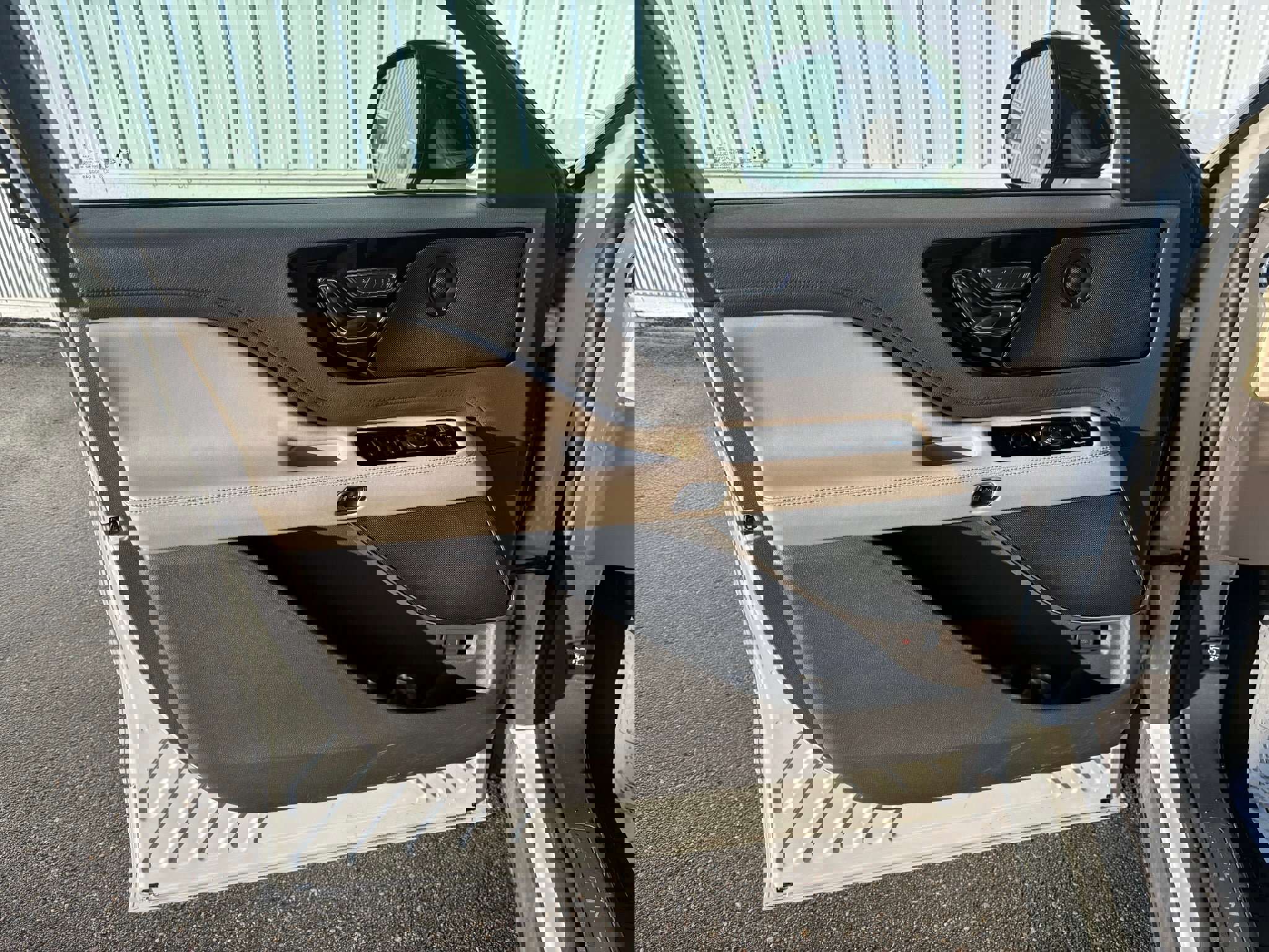 Used 2021 Lincoln Aviator Reserve w/ Equipment Group 201A image 9