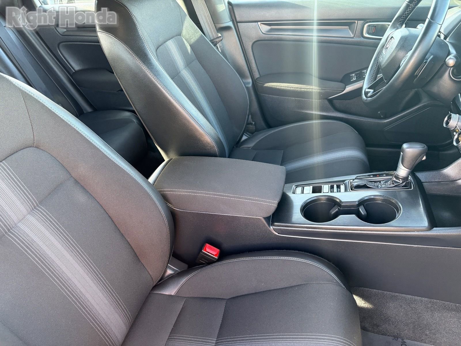 Used 2025 Honda Civic Sport image 29