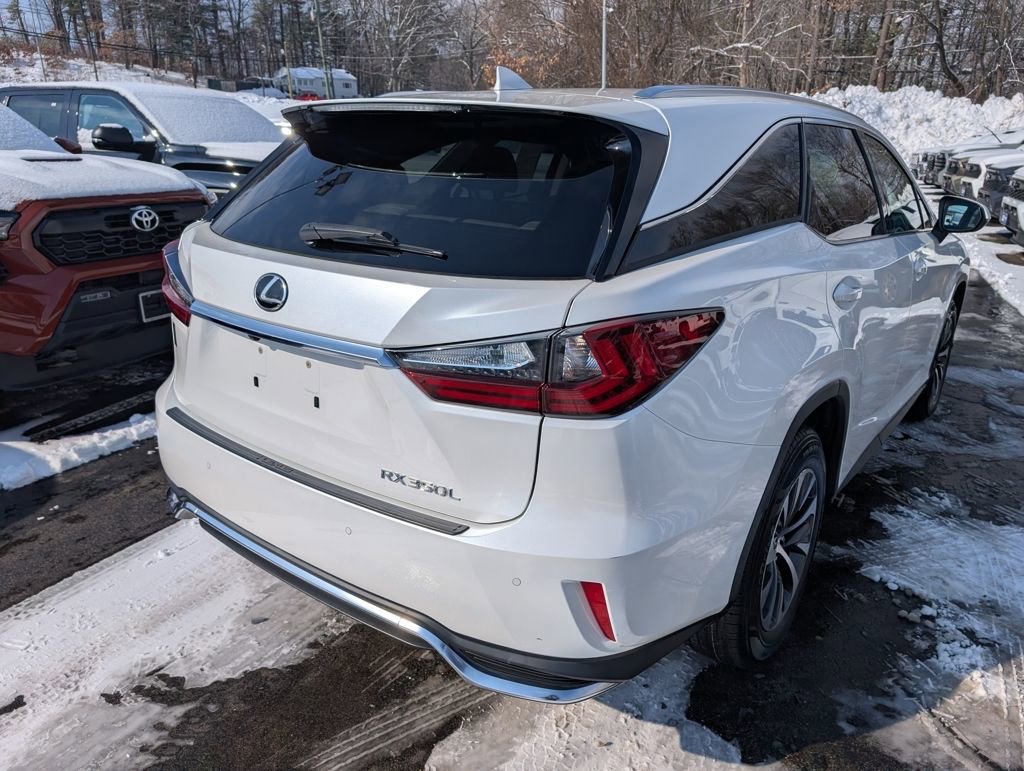 Used 2022 Lexus RX 350L Premium w/ Premium Package image 7