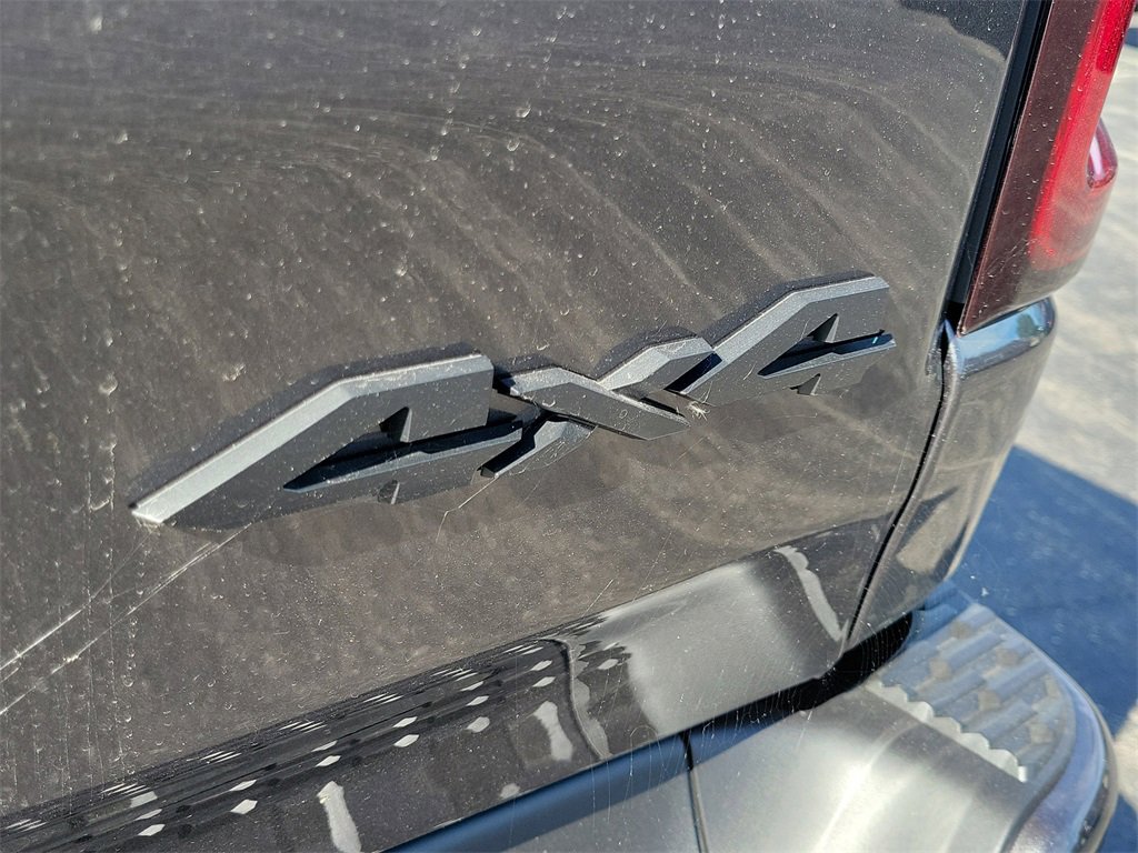 New 2026 RAM 1500 4x4 Crew Cab image 16