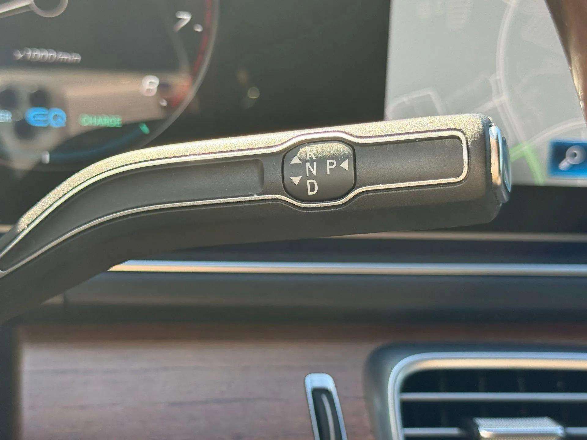 Used 2023 Mercedes-Benz Maybach GLS 600 4MATIC image 42