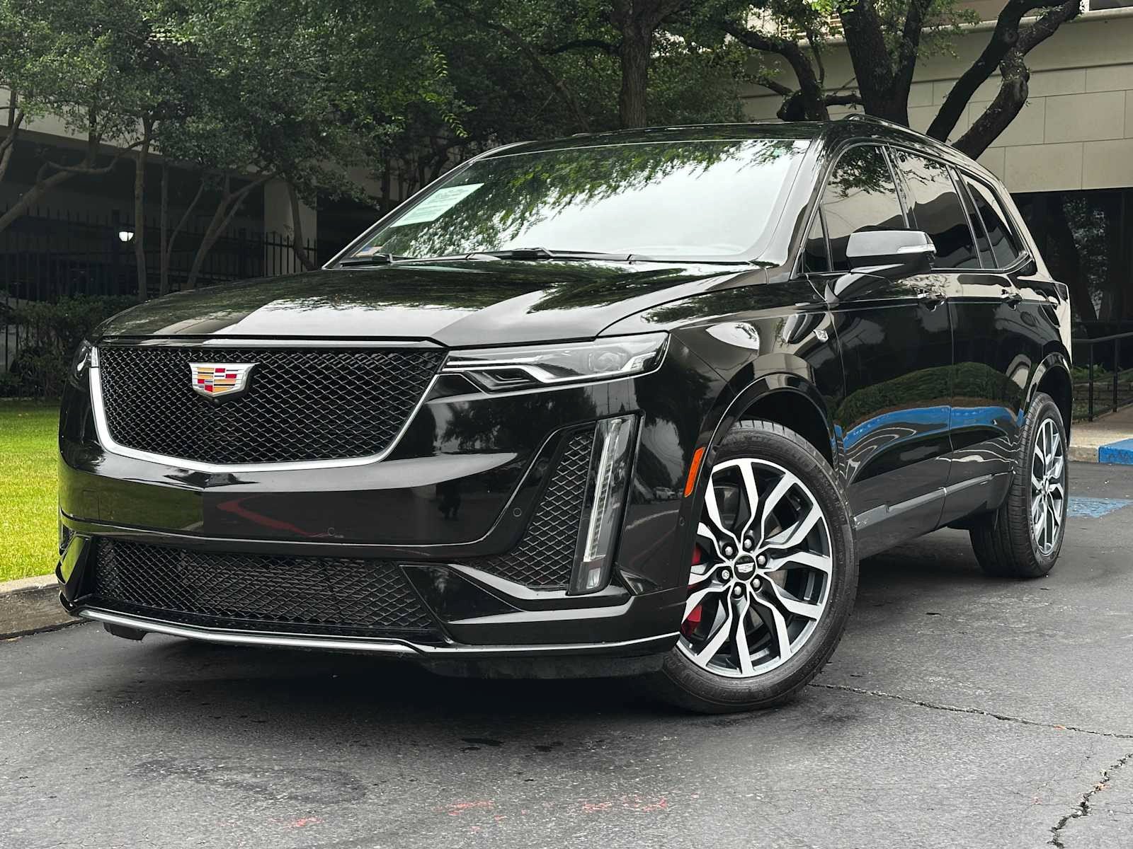 Certified 2025 Cadillac XT6 Sport w/ Technology Package