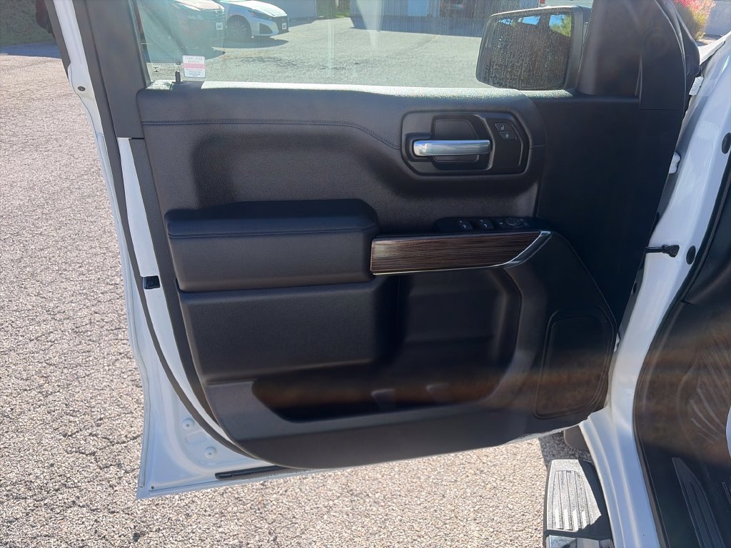 Used 2021 Chevrolet Silverado 1500 RST AWD/4WD image 11