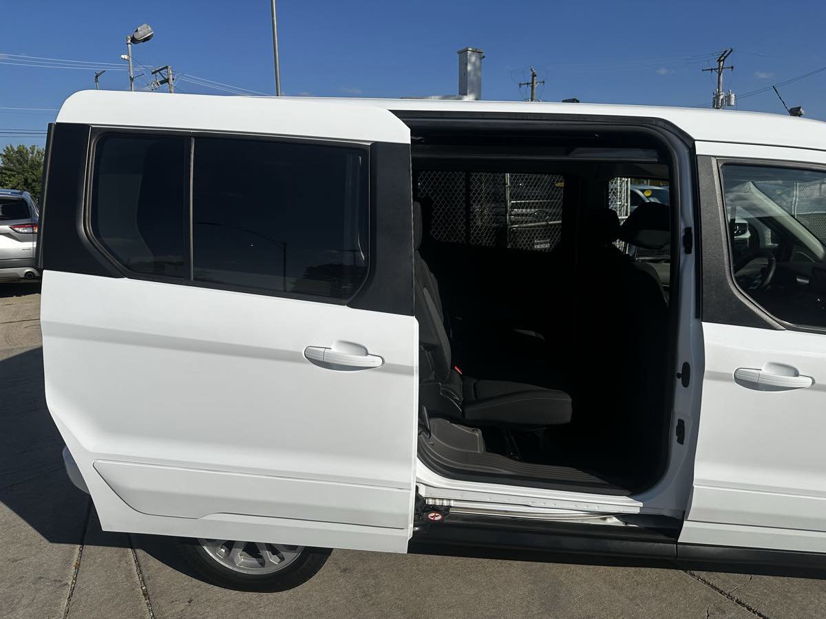 Used 2020 Ford Transit Connect XLT FWD image 25