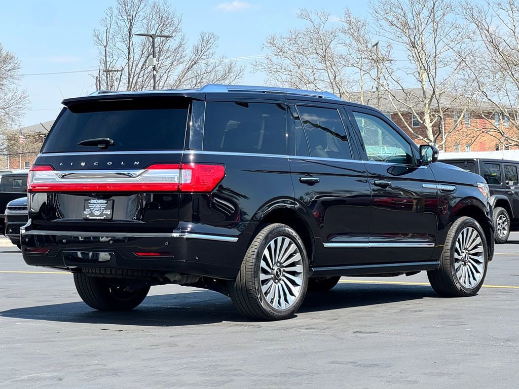 Used 2021 Lincoln Navigator Reserve w/ Luxury Package image 12