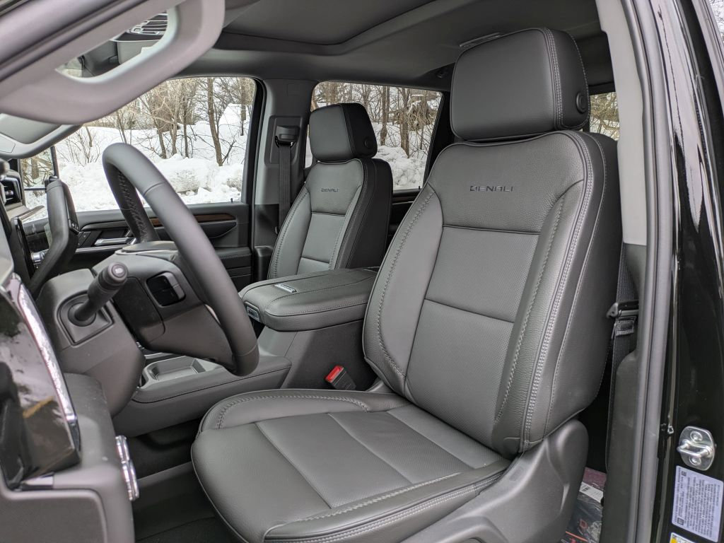 New 2026 GMC Sierra 3500 Denali w/ Denali Reserve Package image 11