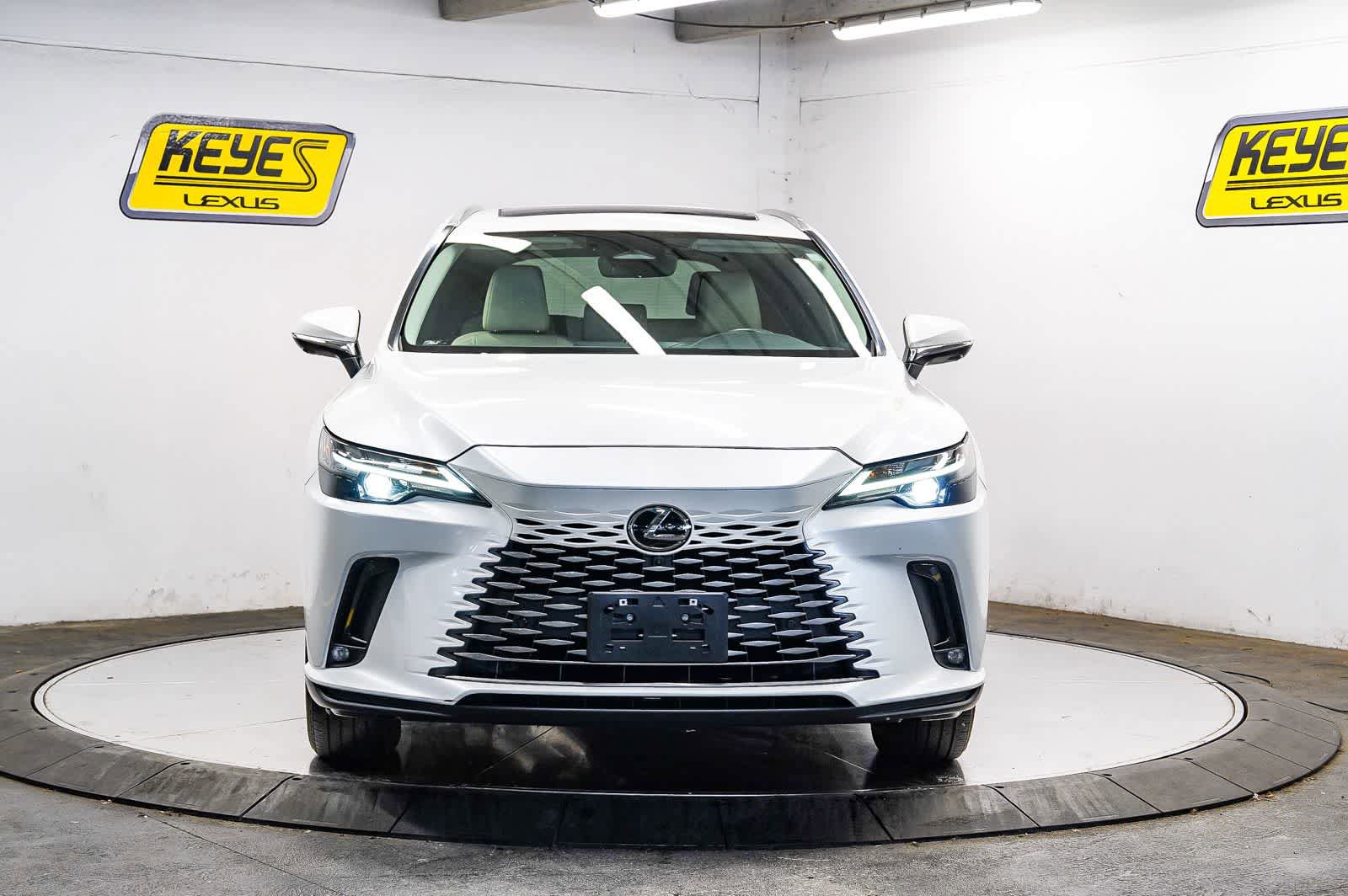 Used 2024 Lexus RX 350 Premium w/ Convenience Package FWD image 6