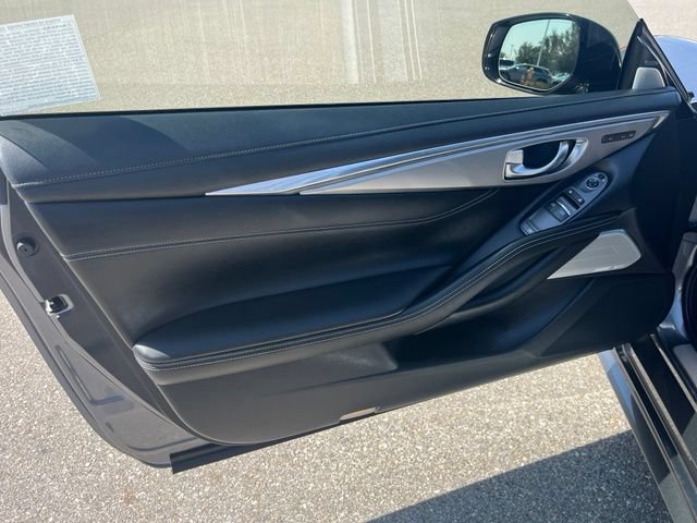Certified 2019 INFINITI Q60 3.0t Luxe w/ Essential Package RWD image 12