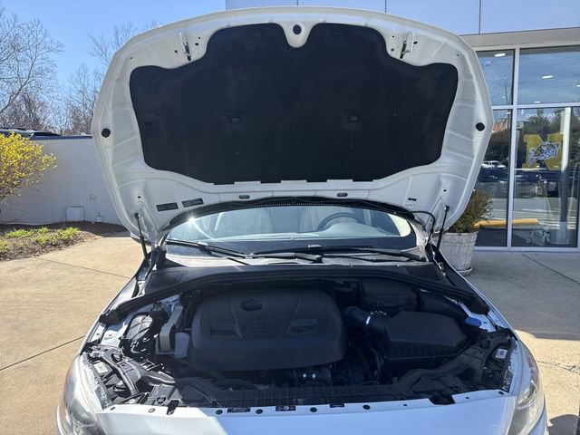 Used 2016 Volvo V60 T5 Platinum image 7