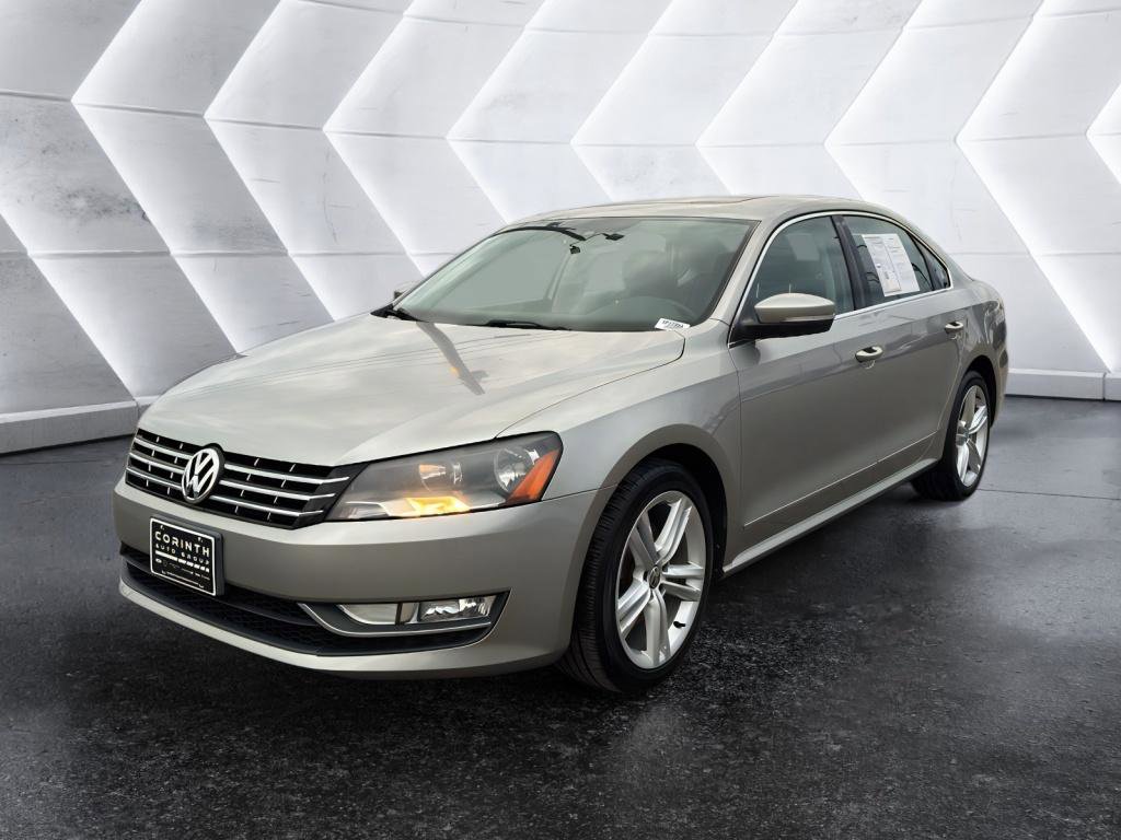 Used 2014 Volkswagen Passat TDI SE image 3