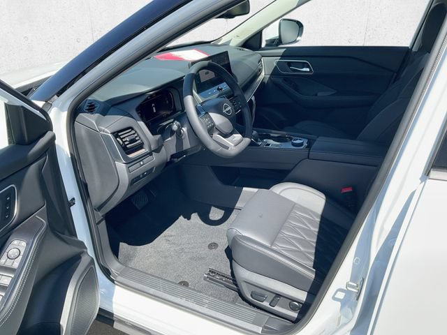New 2026 Nissan Rogue Platinum AWD/4WD image 12