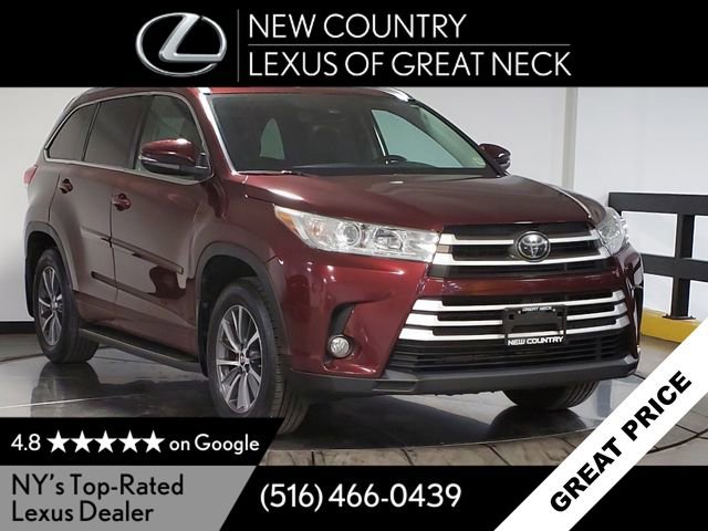 Used 2018 Toyota Highlander XLE image 1
