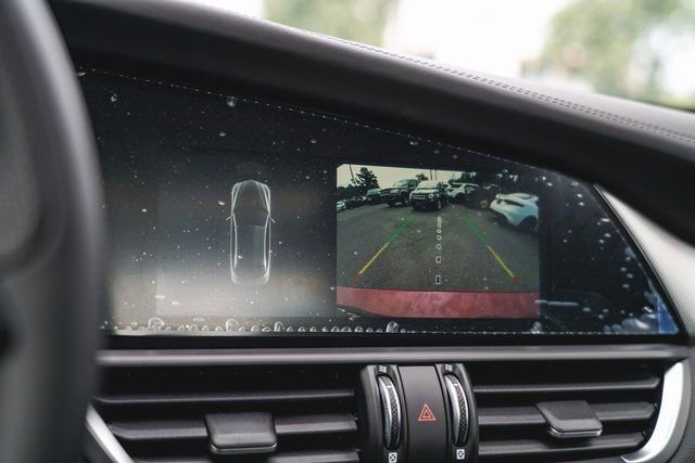 New 2025 Alfa Romeo Giulia AWD image 30