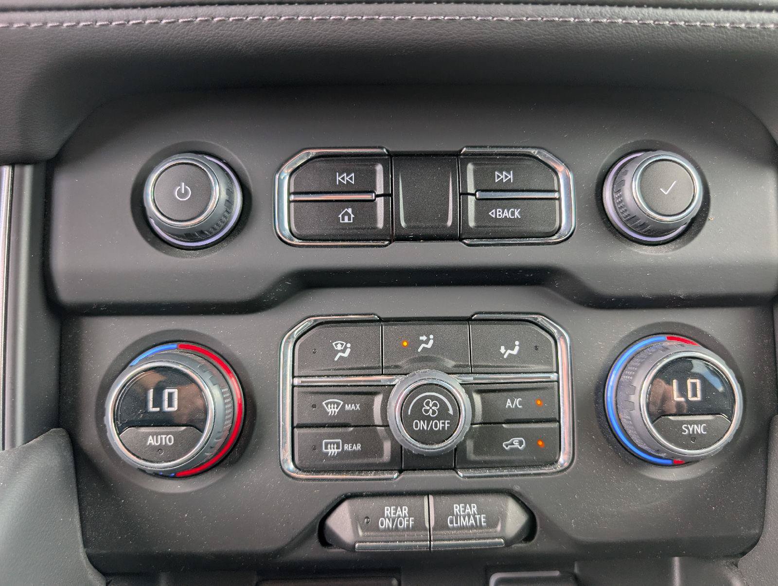 Used 2023 Chevrolet Tahoe LS AWD/4WD image 18