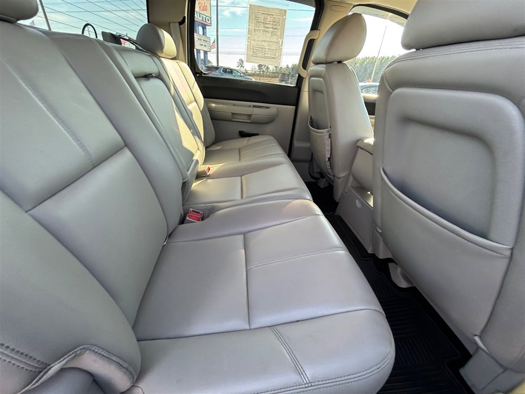 Used 2011 Chevrolet Silverado 1500 LT w/ All-Star Edition AWD/4WD image 20