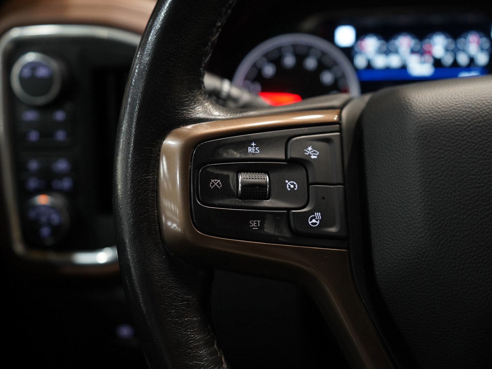 Used 2022 Chevrolet Silverado 2500 High Country w/ Z71 Off-Road Package image 27