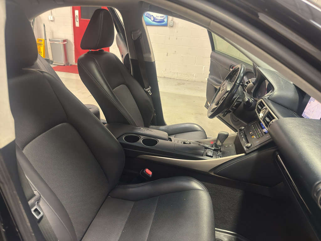 Used 2015 Lexus IS 250 AWD w/ Navigation System Package image 21