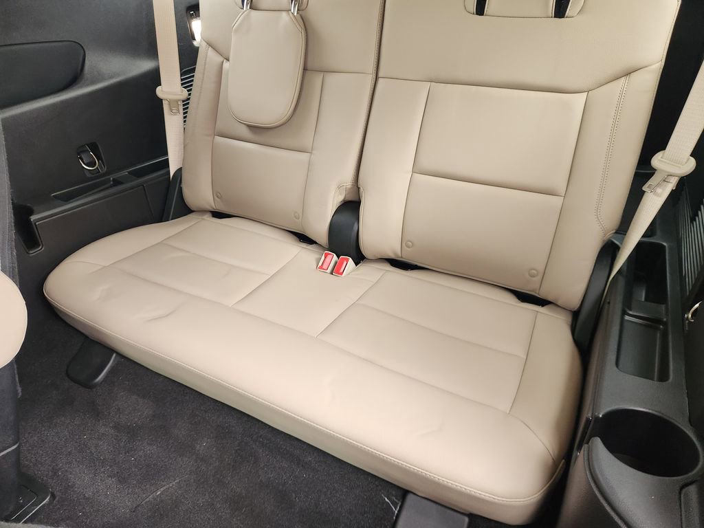 Used 2021 Ford Explorer XLT w/ Equipment Group 202A image 29