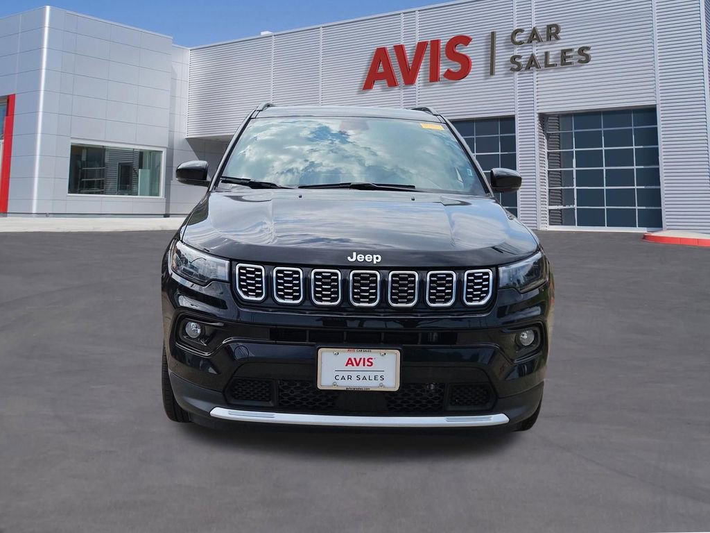 Used 2025 Jeep Compass Limited AWD/4WD image 10