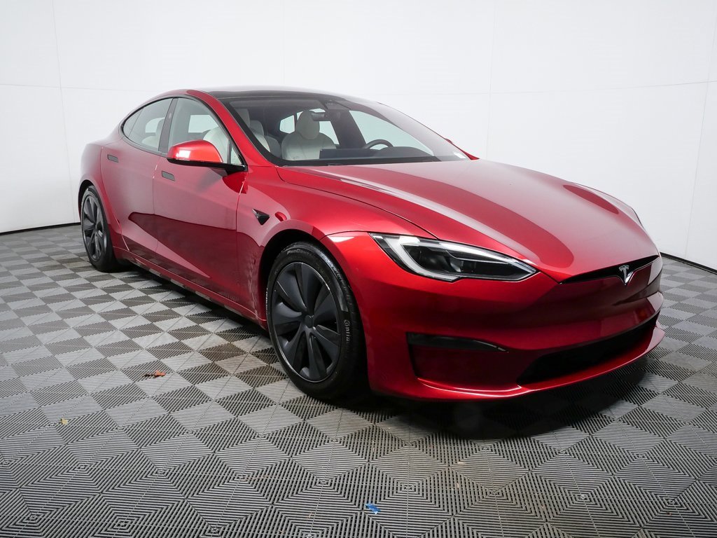 Used 2023 Tesla Model S Standard Range image 24
