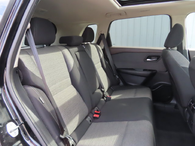 Used 2021 Nissan Rogue SV AWD/4WD image 29