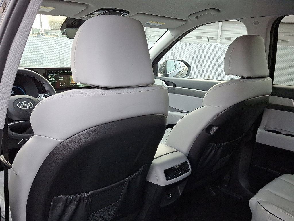 Used 2025 Hyundai Palisade SEL image 20