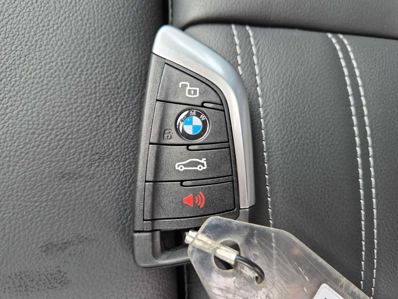 New 2026 BMW M2 w/ Lighting Package RWD image 35