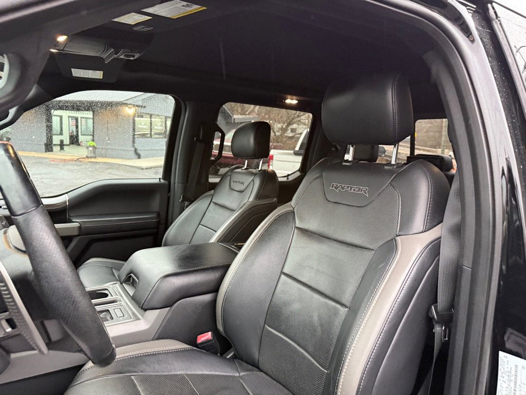 Used 2018 Ford F150 Raptor w/ Equipment Group 802A Luxury AWD/4WD image 40